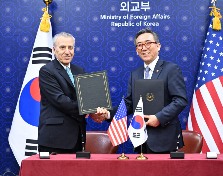 한·미 방위비분담특별협정 서명식 개최