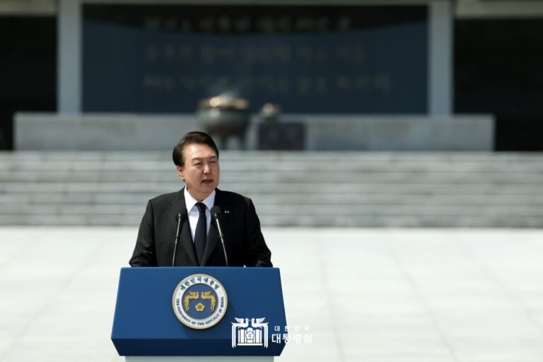 "국가의 품격은 국가가 누구를 어떻게 기억하느냐에 달려있습니다."