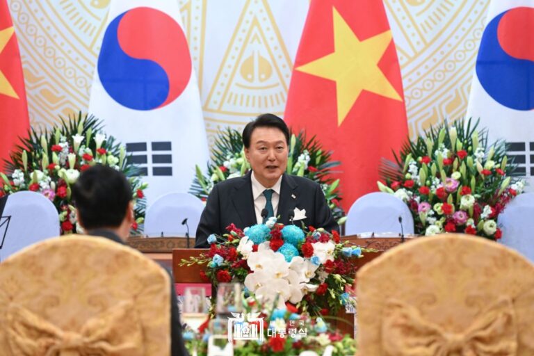 "한-베트남, 그간의 성취에 안주 않고 양국 관계 발전위해 노력해야"