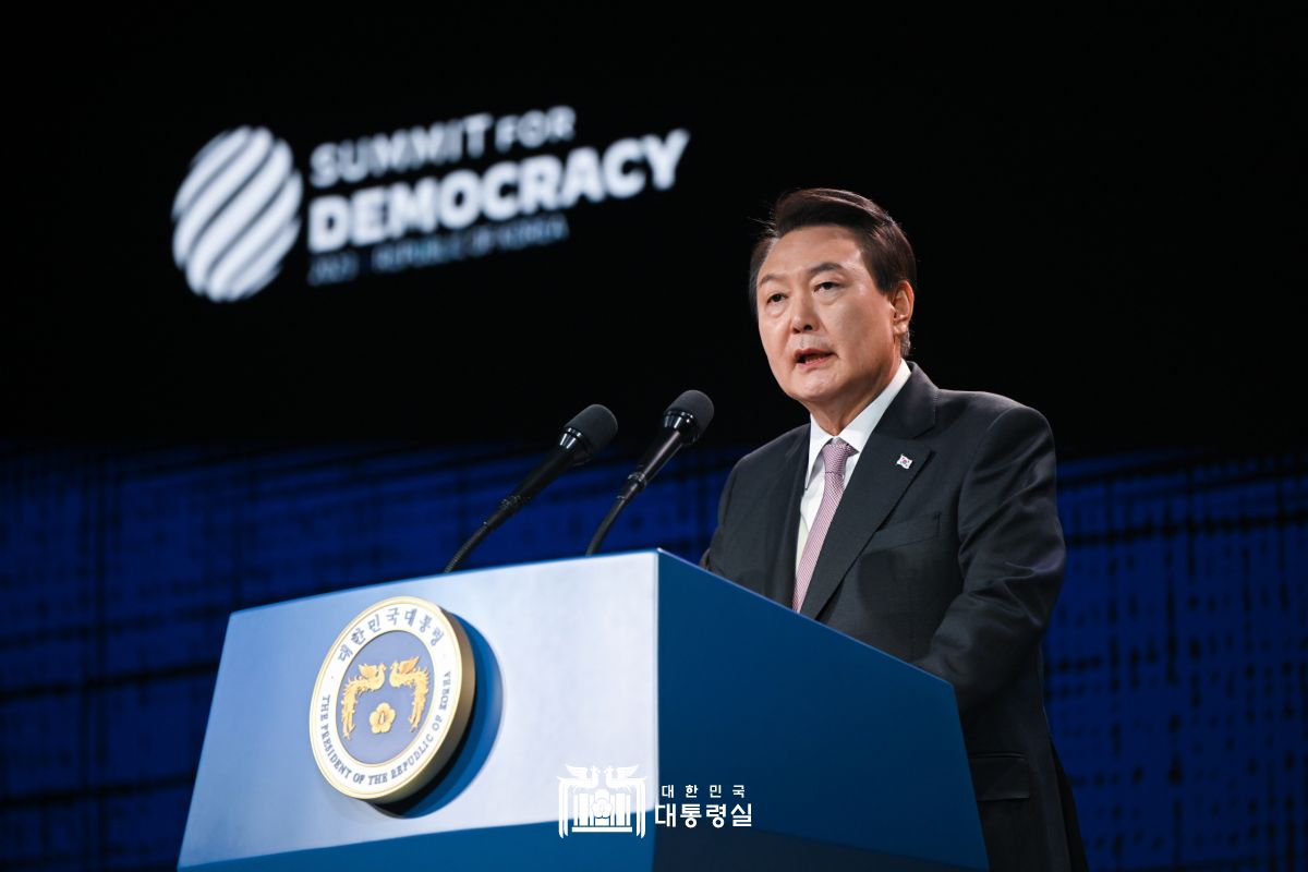 "국가의 반부패와 민주주의 증진을 촉진하는 디딤돌이 되길 바라"