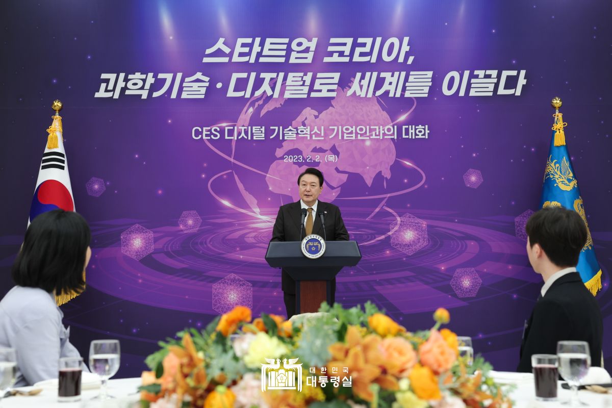 “기술혁신 기업인의 역할과 열정에 큰 기대”...CES 혁신기업인에 ‘쌍따봉’ 격려