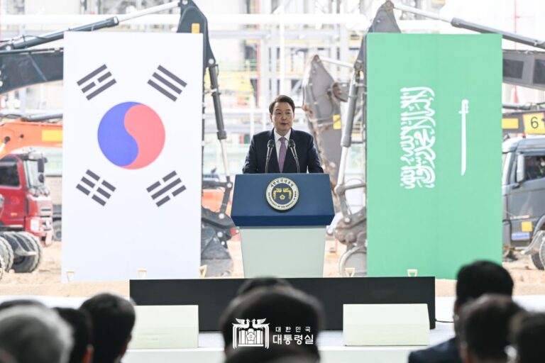 "한-사우디 경제외교 첫발 내딛어...새로운 도약 응원"