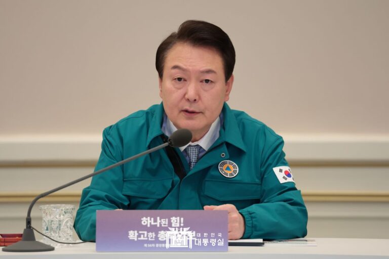 "北 도발 유형에 맞춰 방위태세 점검해야...경제도 안보 위에 서있는 것"
