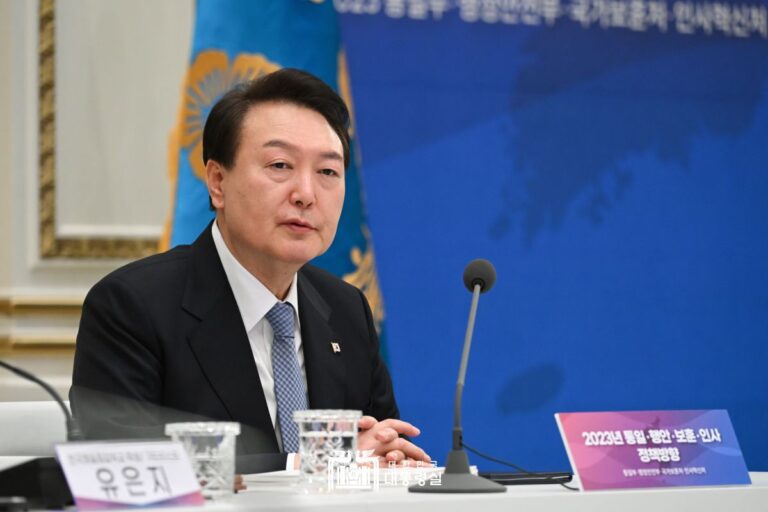"사명감 들 수 있는 국가시스템 구축"