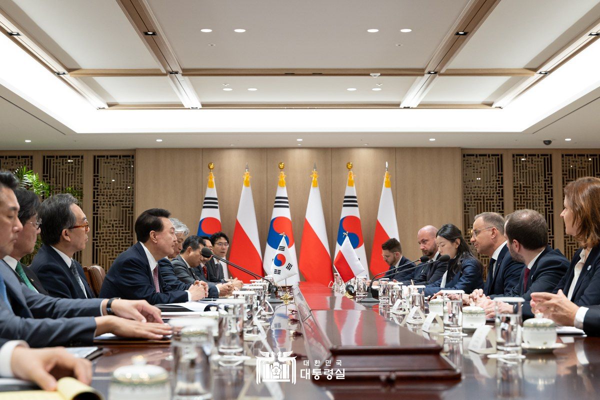 "한-폴란드 수교 이래 국방 및 방산 분야 협력은 신뢰의 상징... 전략적 협력 더욱 확대 강화해 나갈 것"