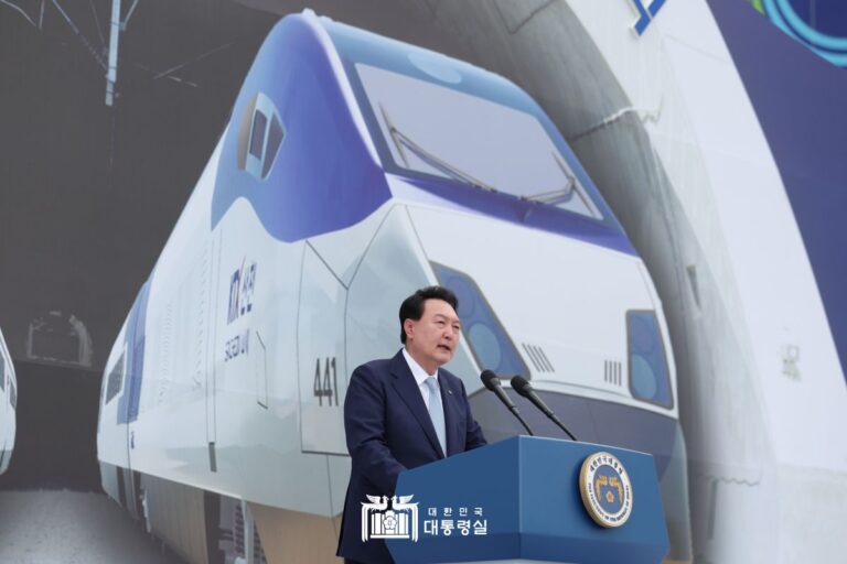 "평택-오송 고속철도 2복선화로 전국 2시간대 생활권 확대"