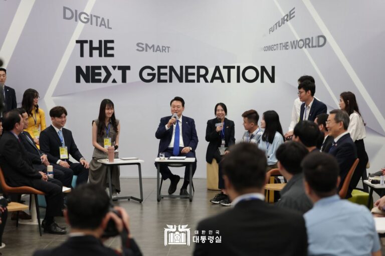 "디지털 심화 시대...꿈이 실현될 수 있도록 모든 지원 아끼지 않을 것"