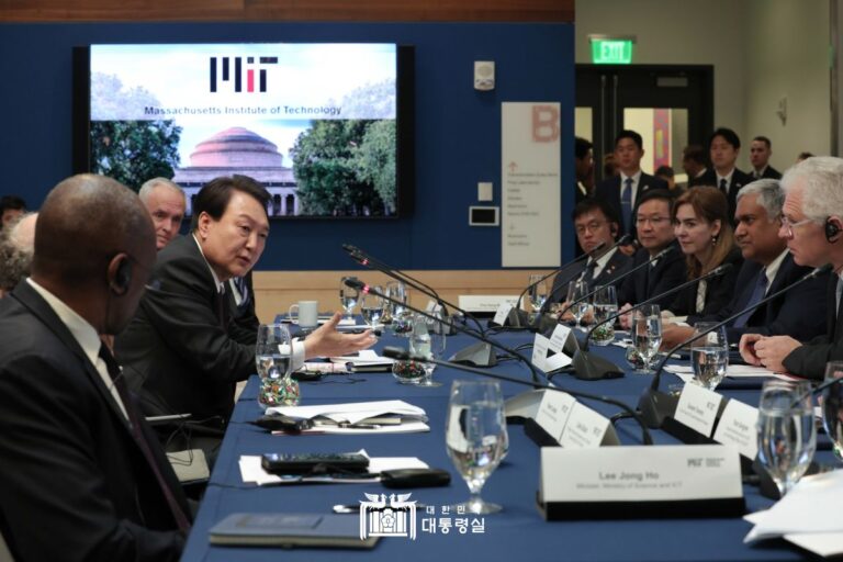 "창의적이고 혁신적인 과학기술 협력...한미동맹의 새로운 미래 영역"