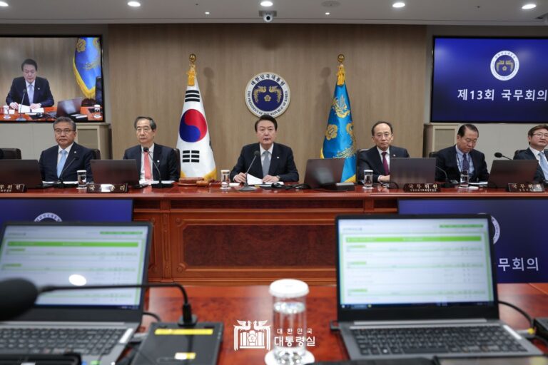 "저출산 문제는 중요한 국가적 어젠다...정부·민간 합심해야"