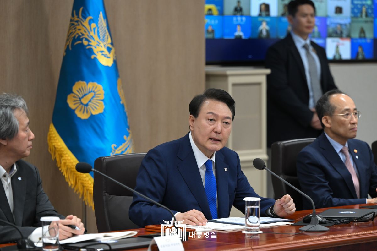 "의료진 협업 덕분에 팬데믹을 극복할 수 있어"