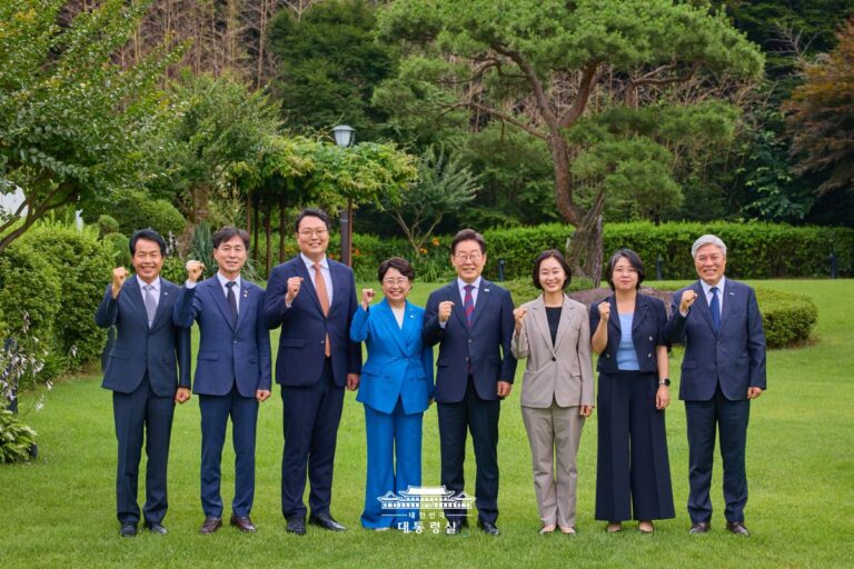 서로 협력하며 상생하는 정치를 해나가겠습니다