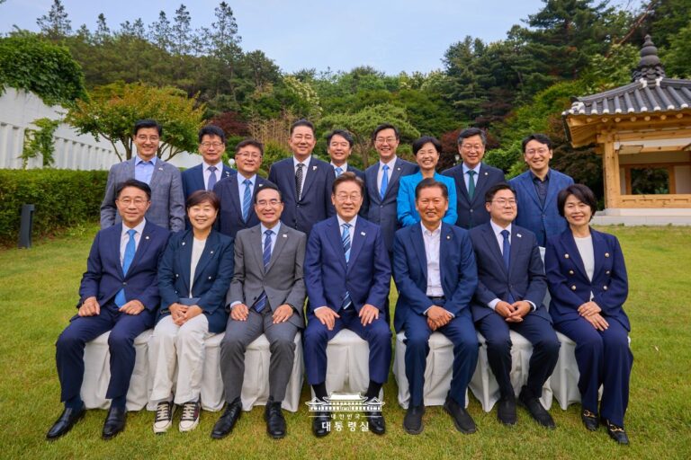 더불어민주당 전현직 지도부 만찬