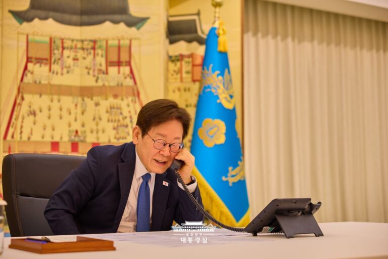 라흐몬 타지키스탄 대통령과 첫 통화를 나눌 수 있어 기쁩니다.