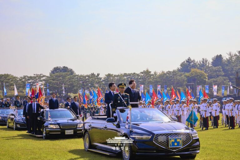 '국민의 군대'와 함께, 강력한 자주국방의 길을 향해 나아가겠습니다