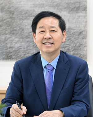 부총리 겸 재정경제부 장관 구윤철