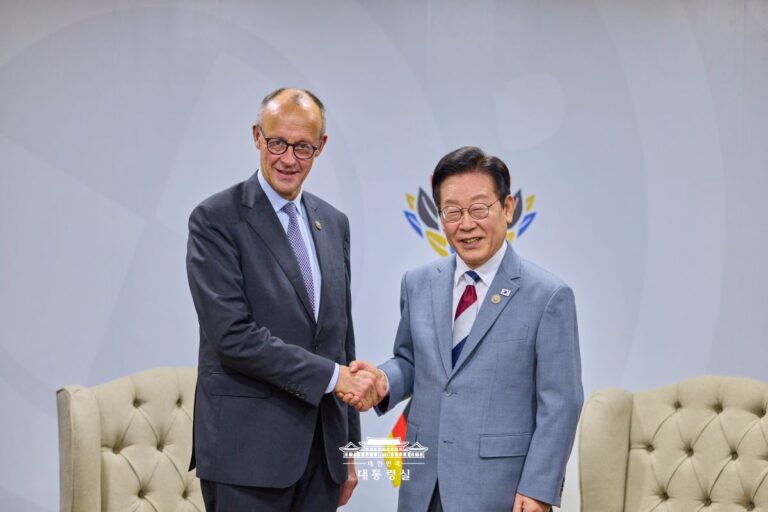 프리드리히 메르츠 독일 총리와 양자회담을 갖게 되어 매우 기쁘게 생각합니다